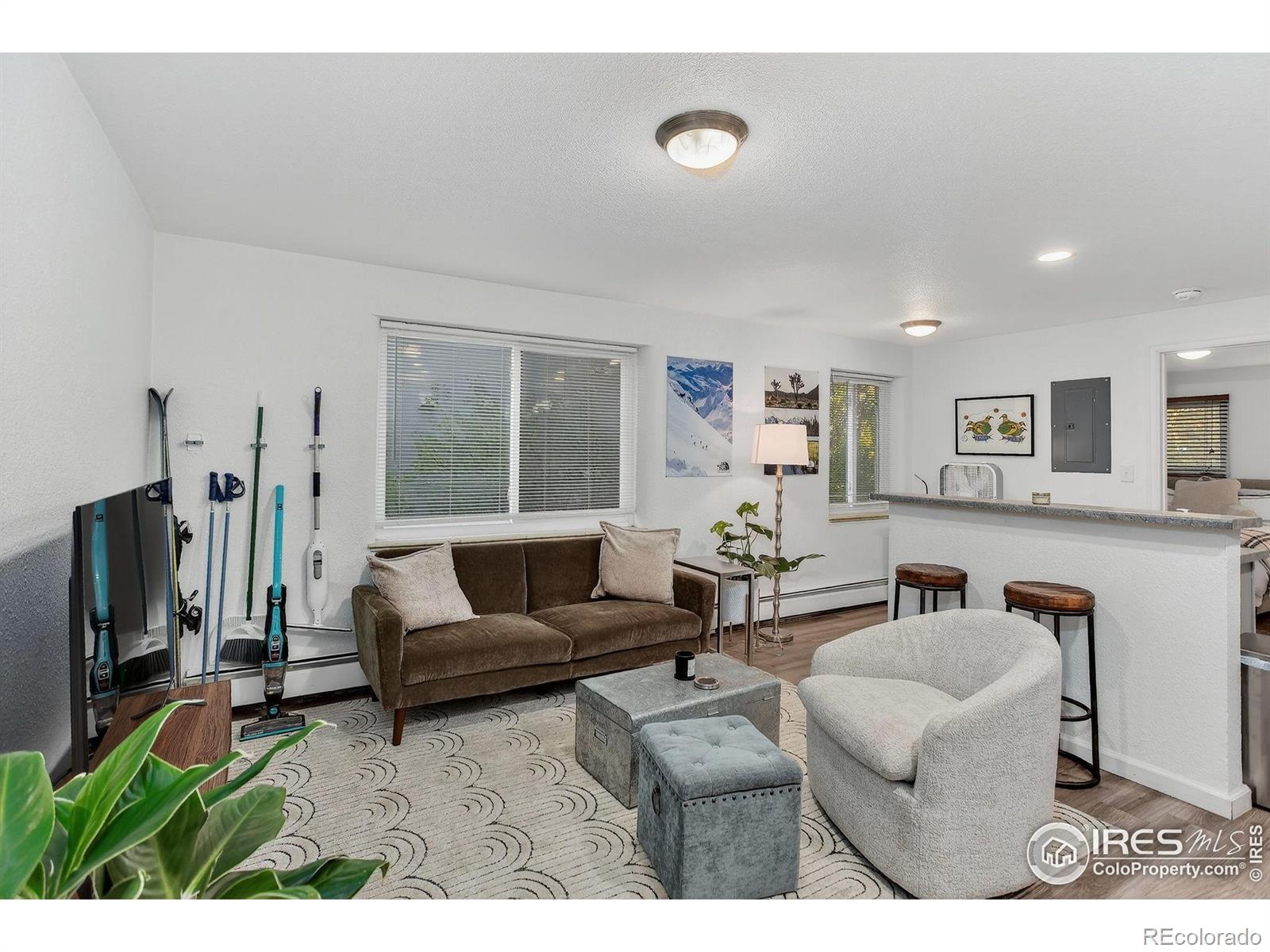 961 16th Street Unit: 2