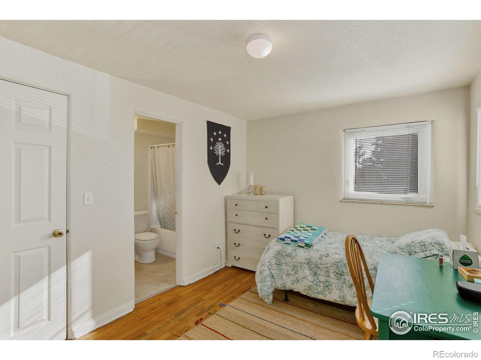 961 16th Street Unit: 5