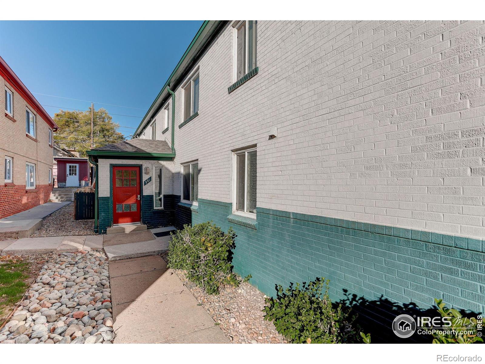 961 16th Street Unit: 5