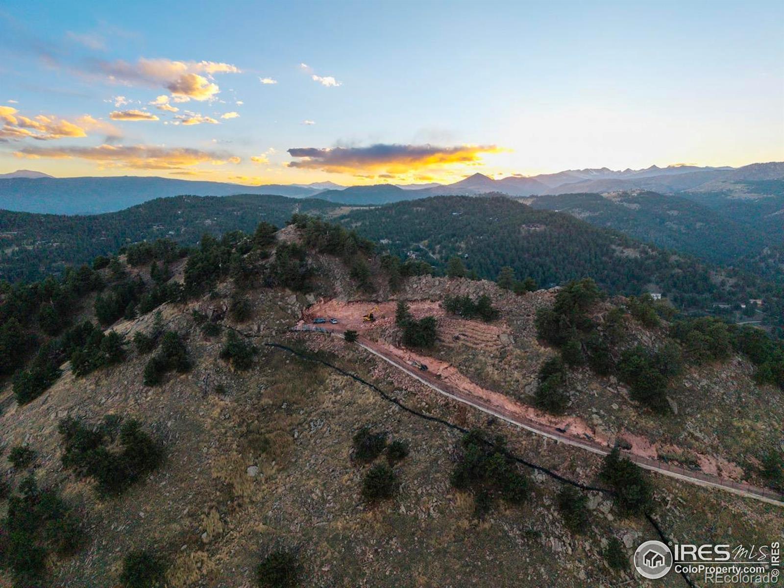 634 Fountaintree Lane