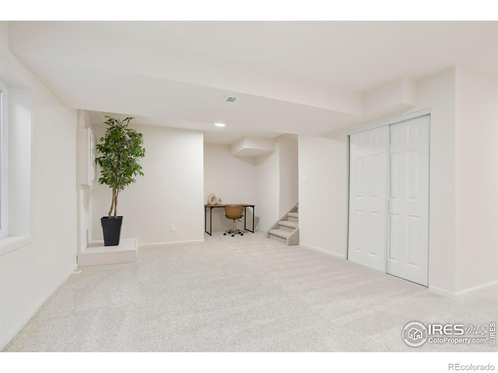 5619 Blue Mountain Circle
