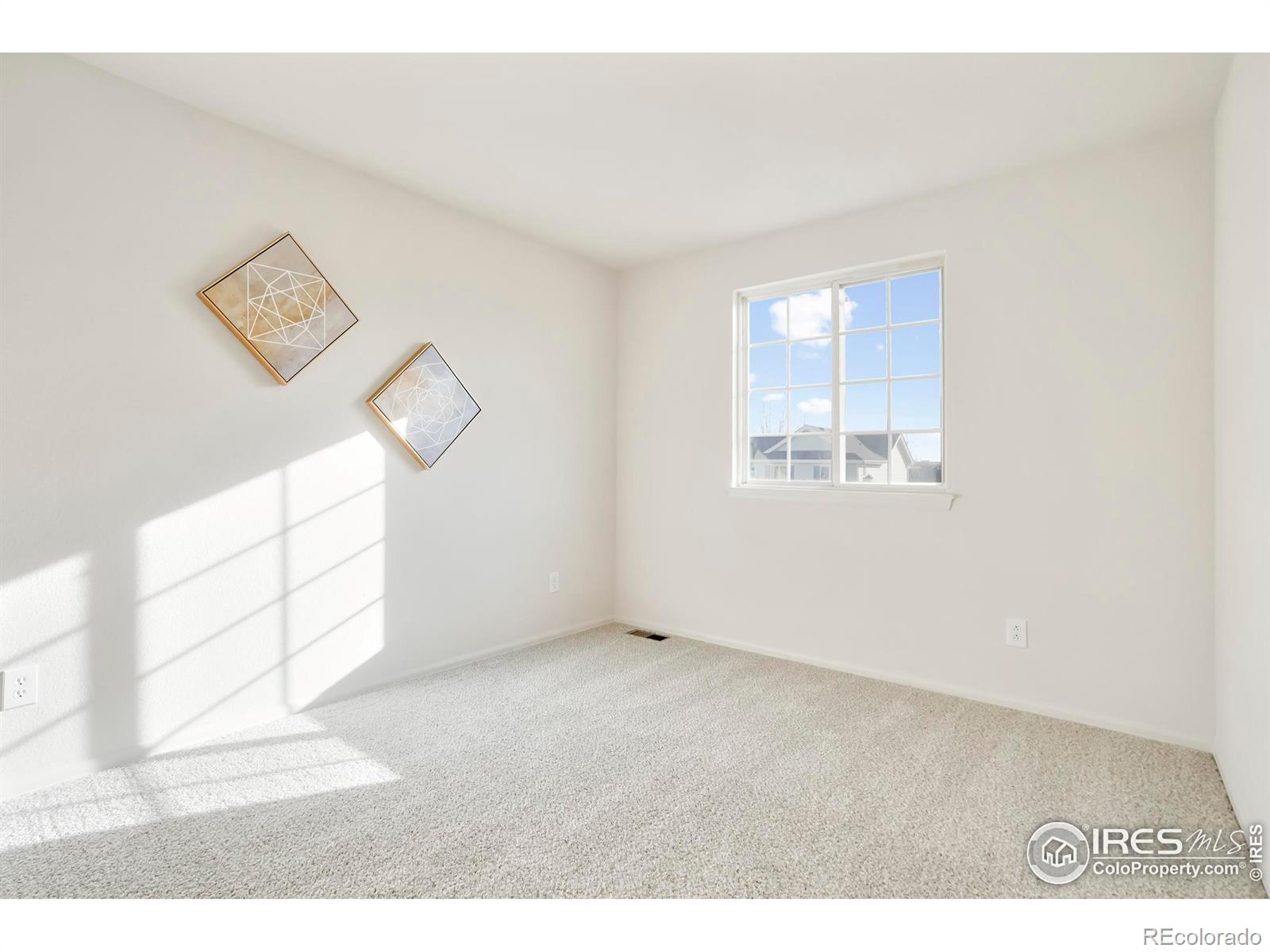 5619 Blue Mountain Circle