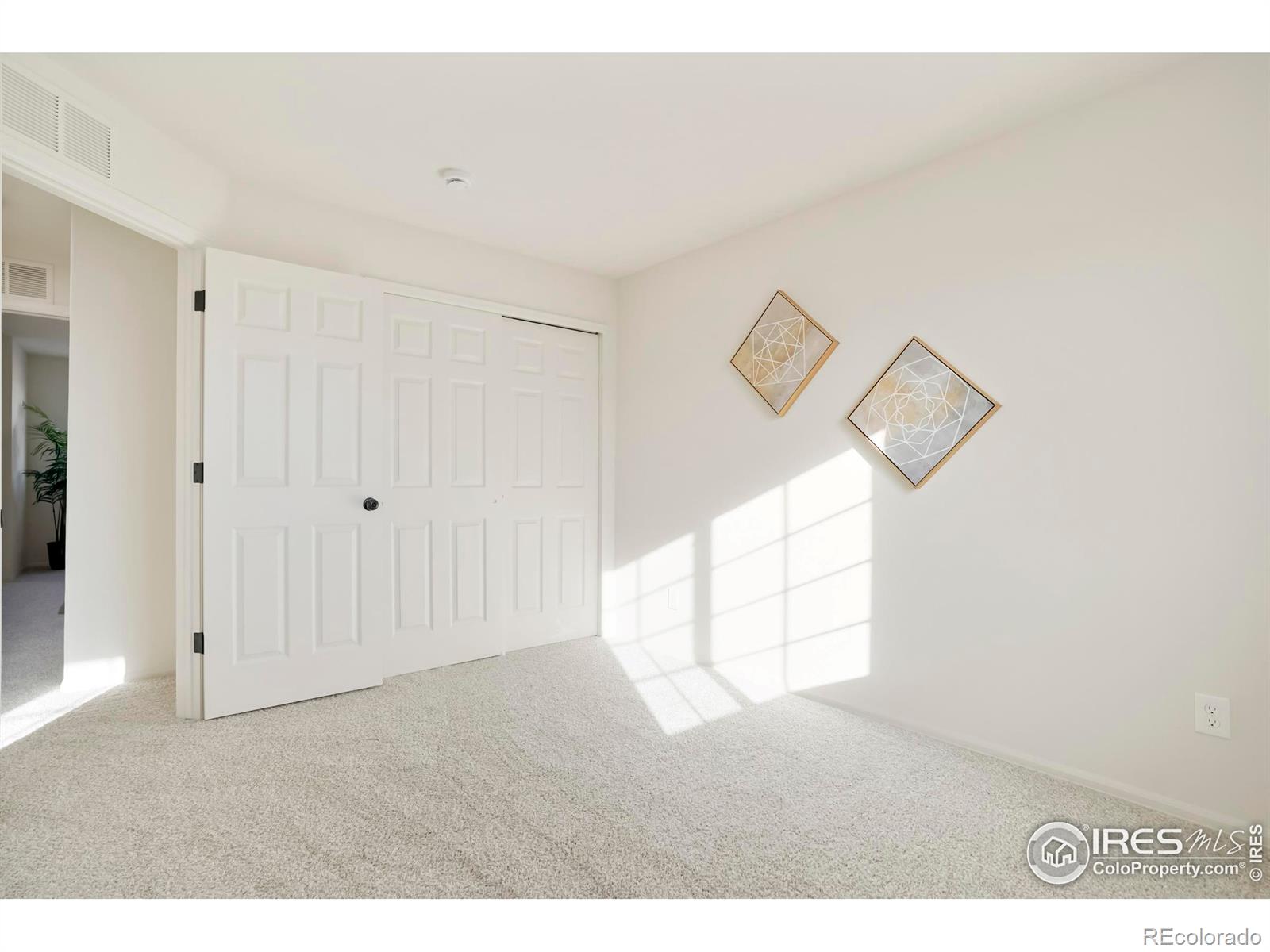 5619 Blue Mountain Circle