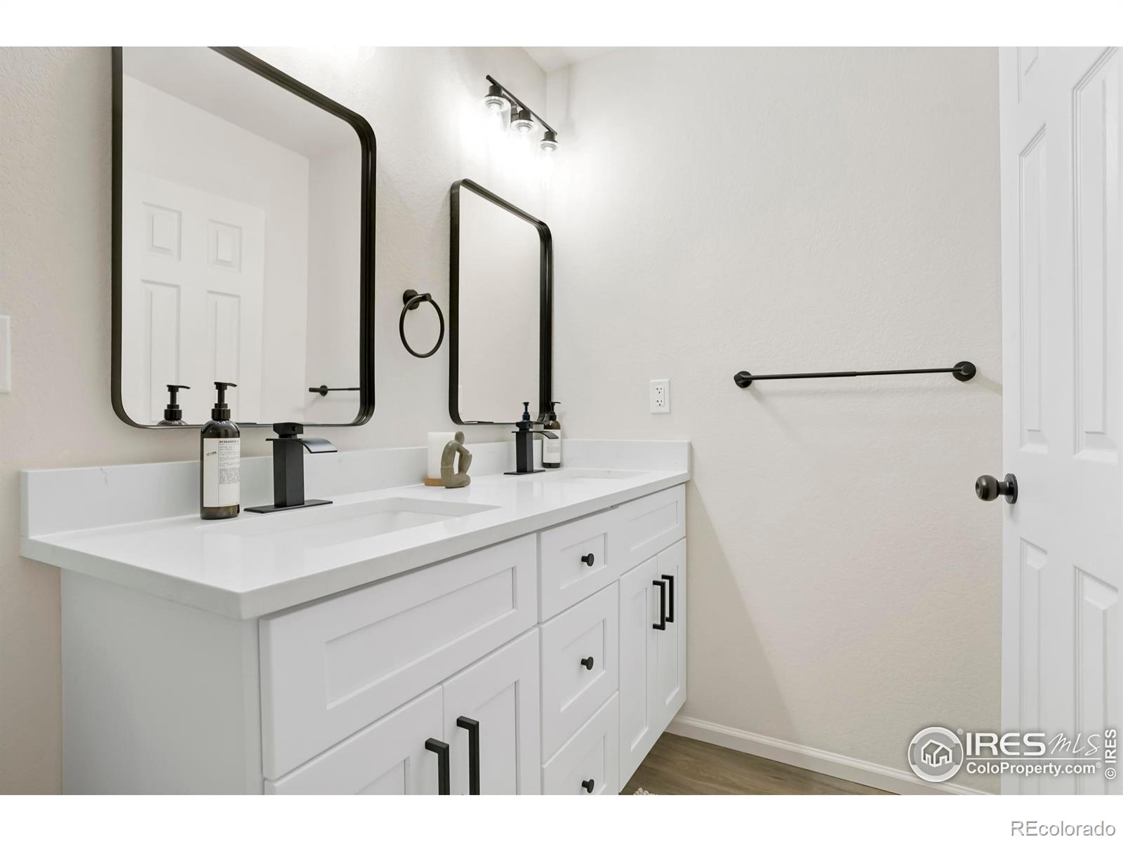 5619 Blue Mountain Circle