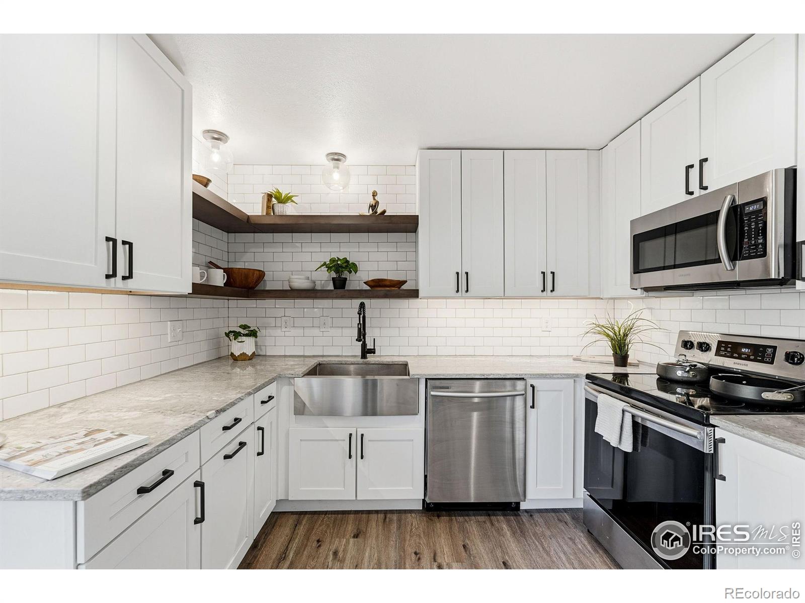 3850 Broadway Street Unit: 24