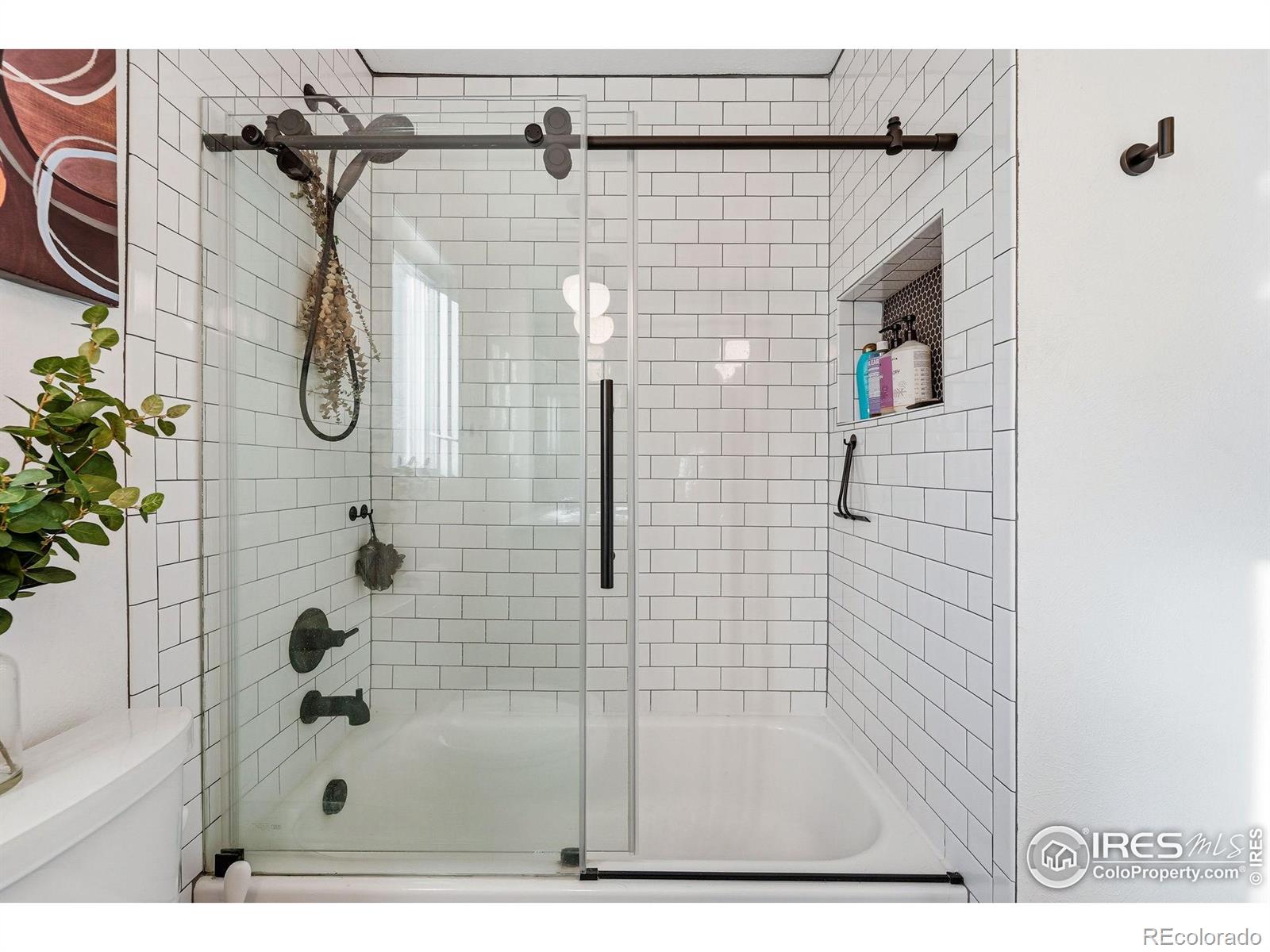 3850 Broadway Street Unit: 24