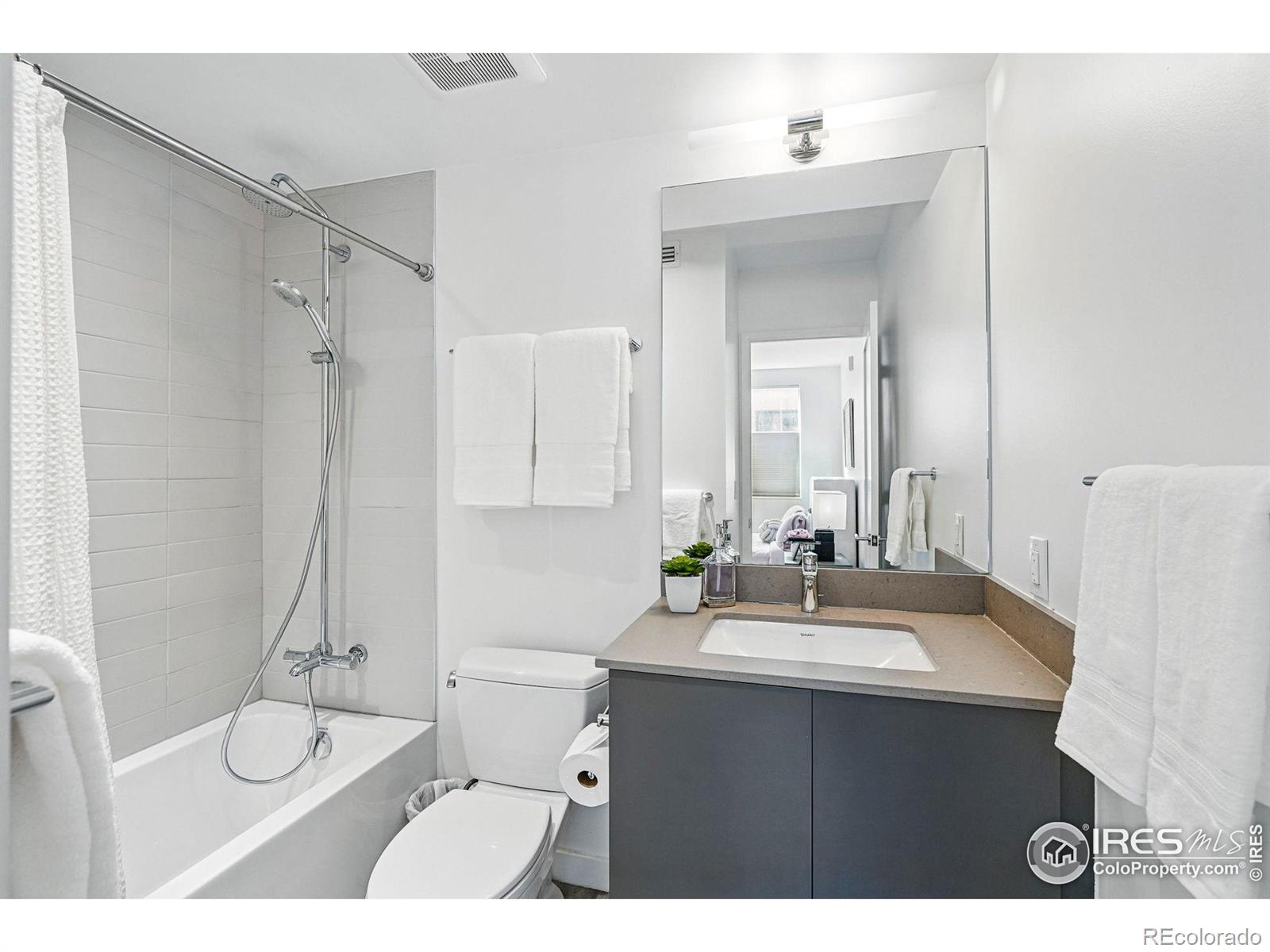 1916 23rd Street Unit: 6