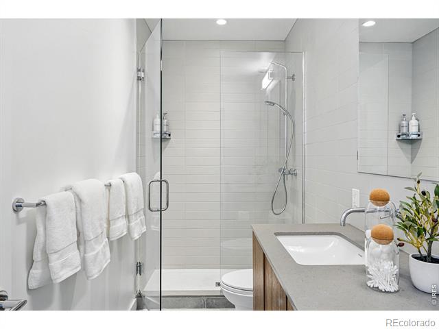 1916 23rd Street Unit: 6