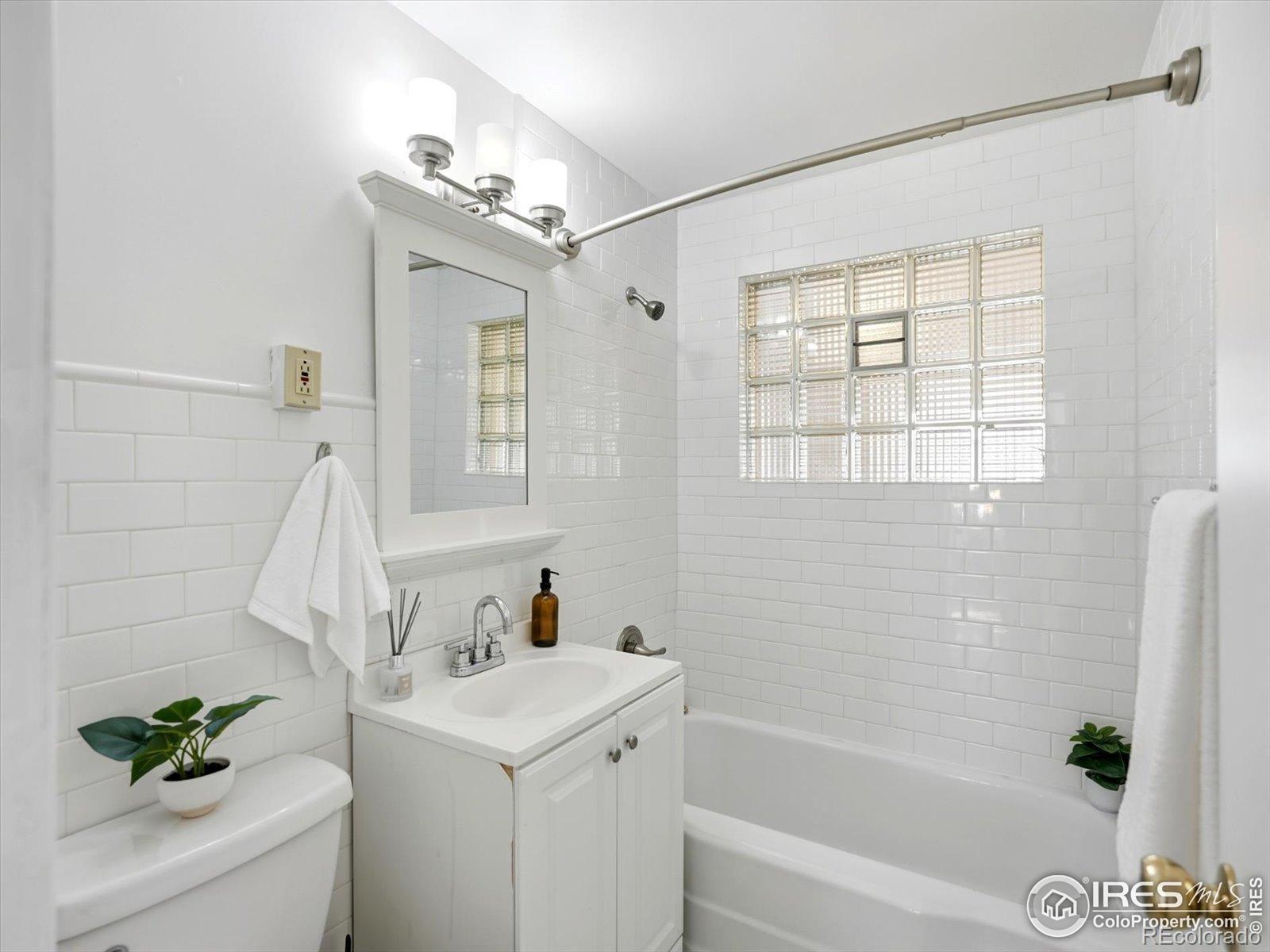 6215 Baseline Road