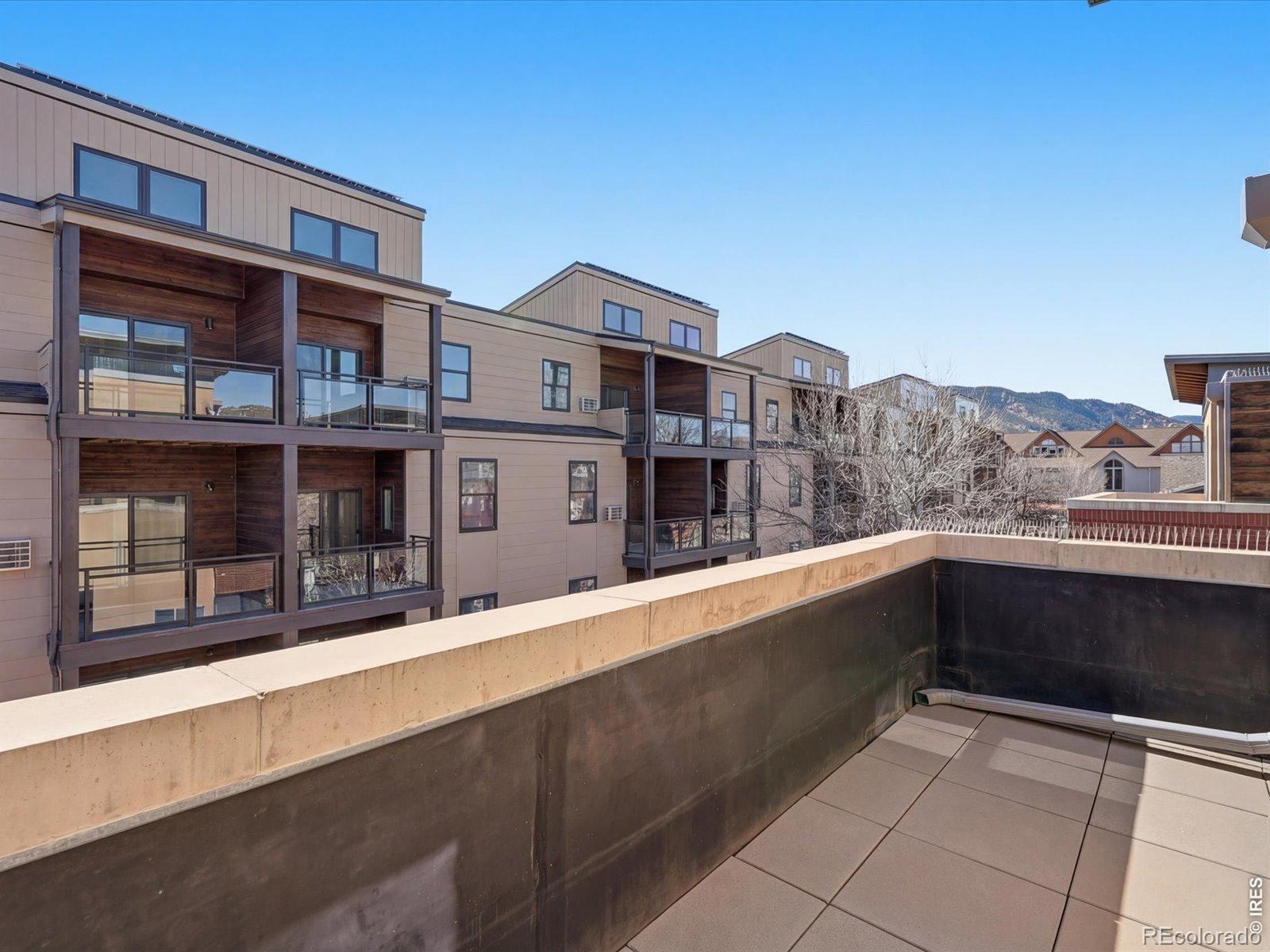 2336 Spruce Street Unit: 5