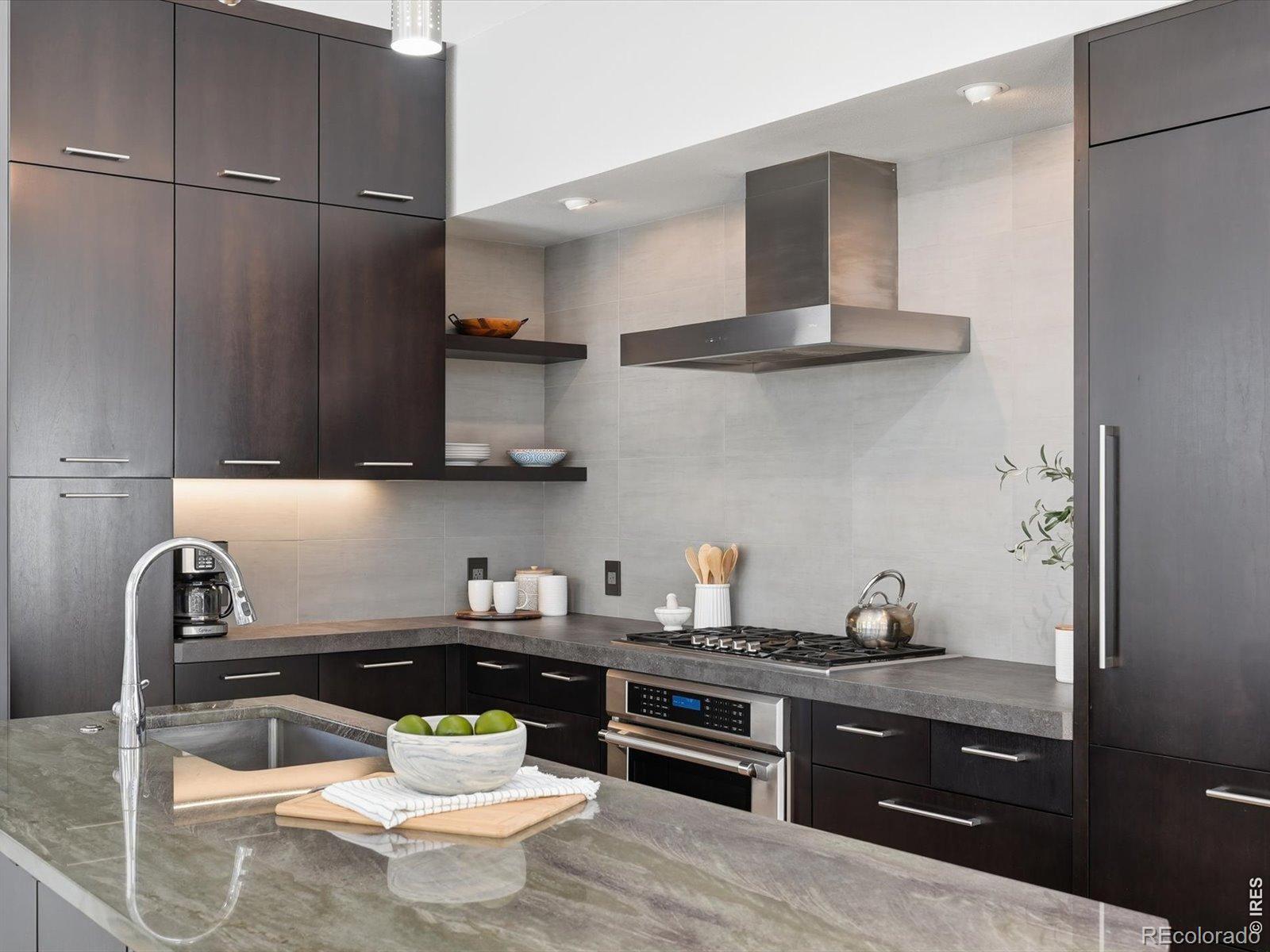 2336 Spruce Street Unit: 5
