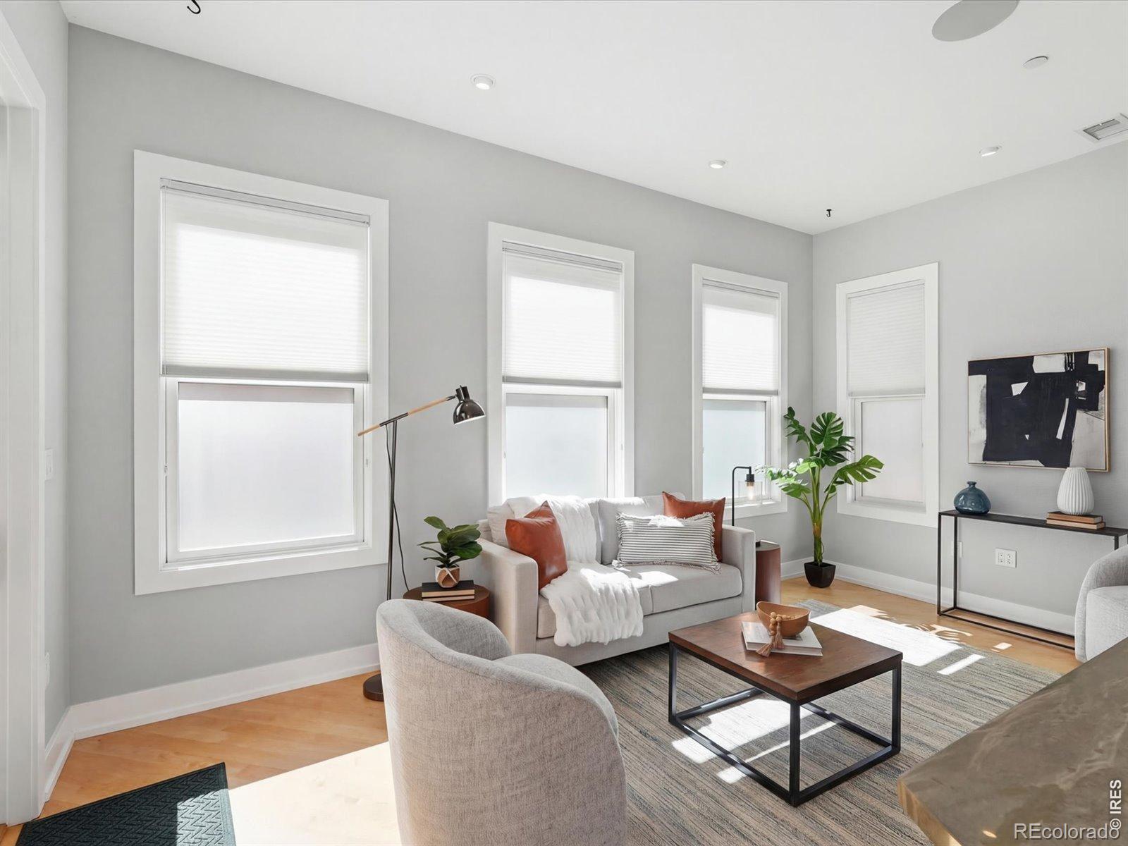 2336 Spruce Street Unit: 5