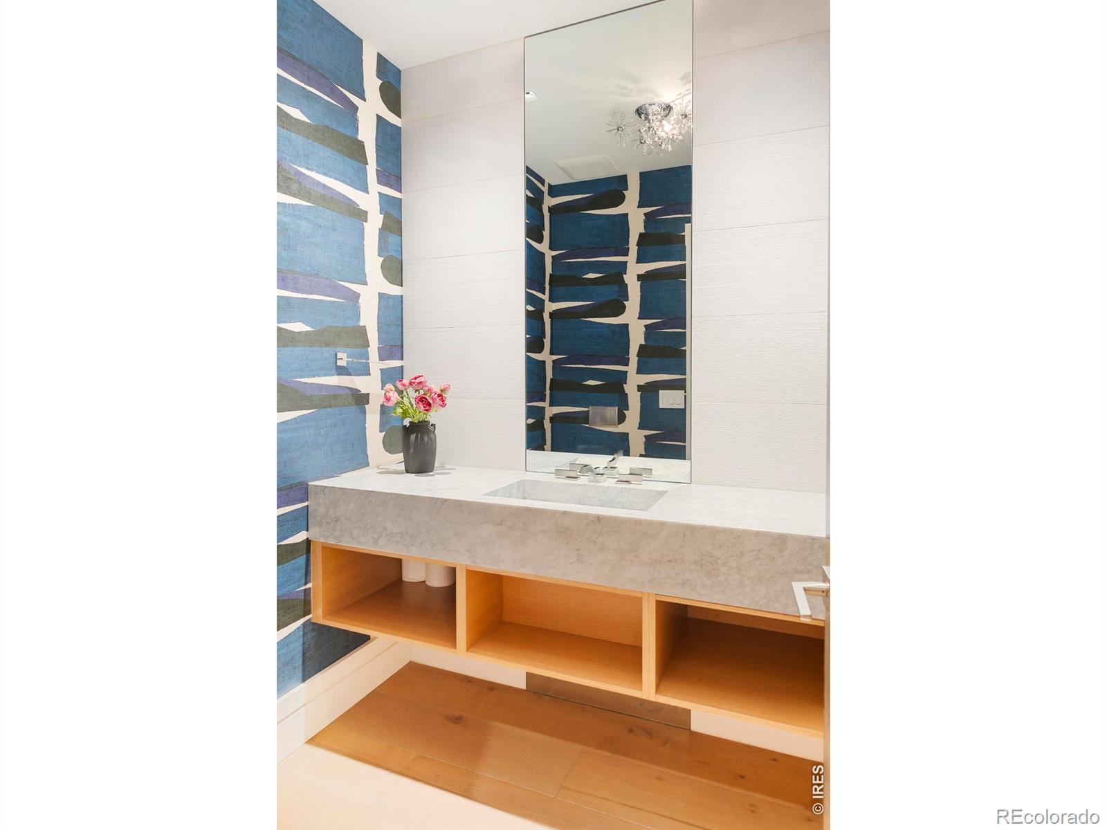 2158 Tamarack Avenue