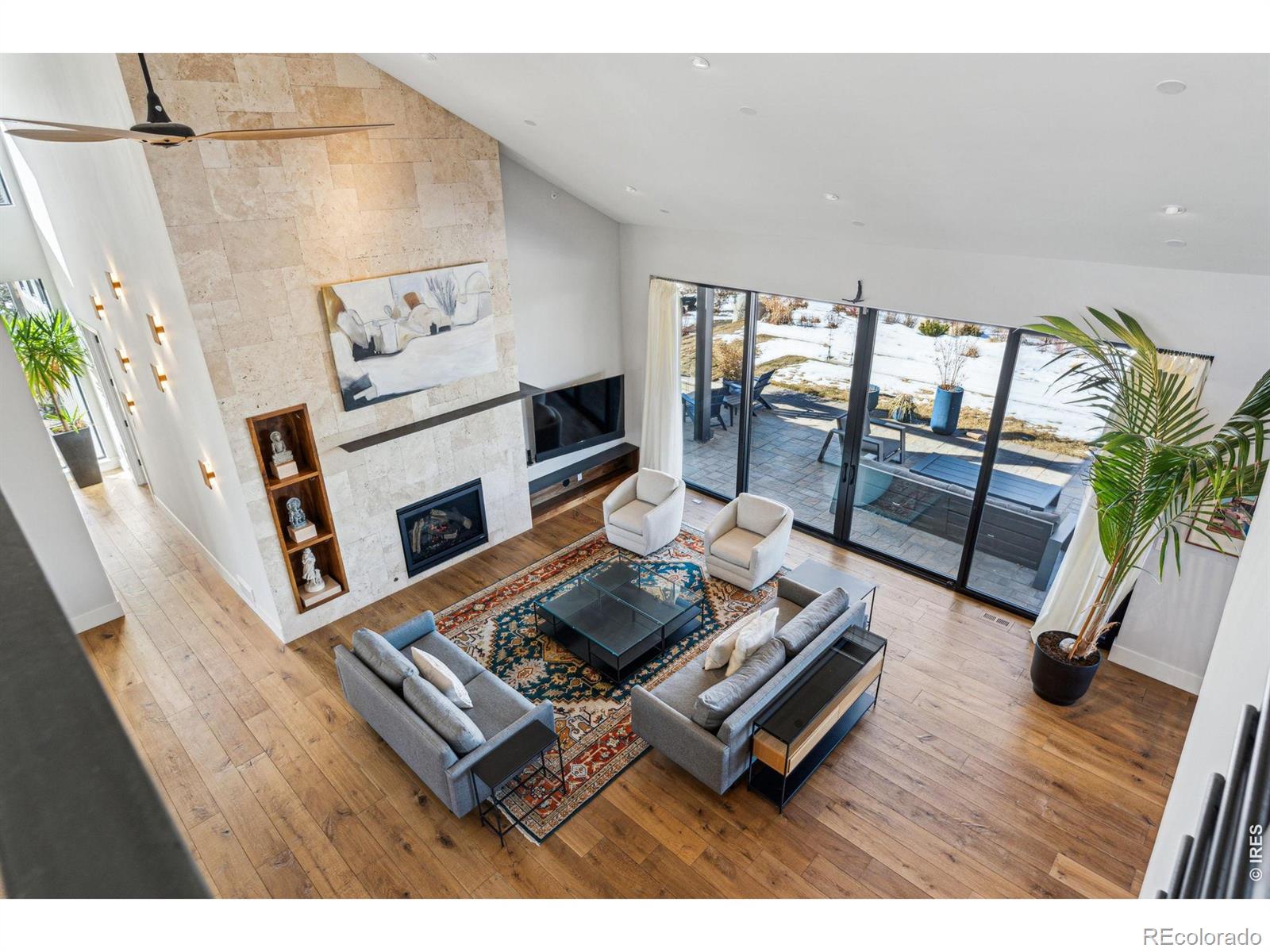 635 Paragon Drive