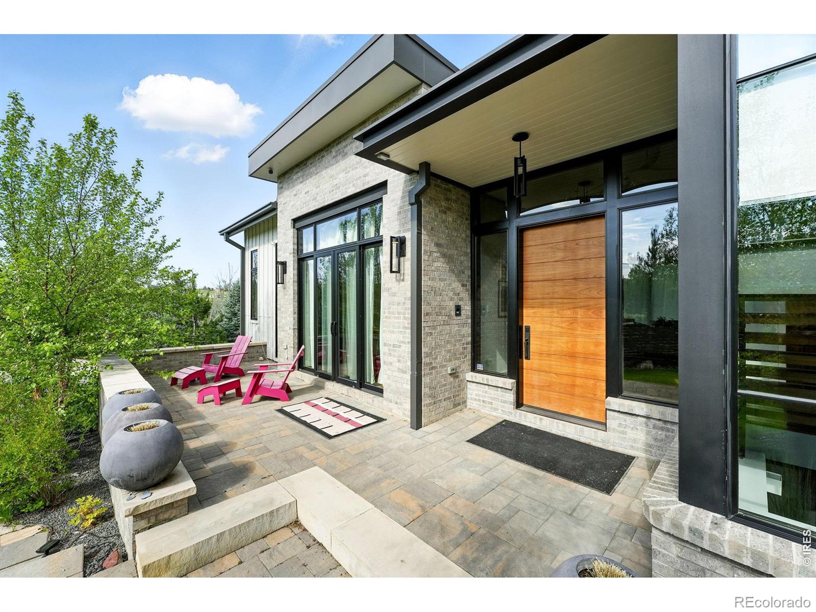 635 Paragon Drive