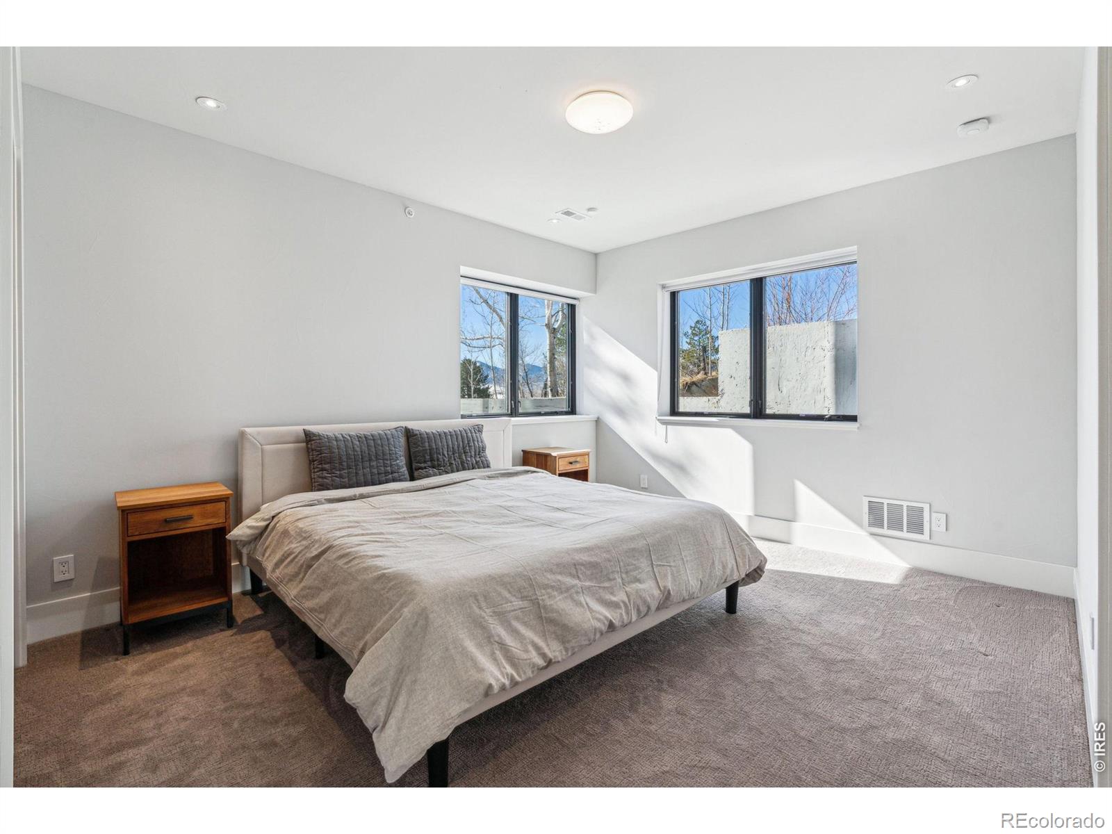 635 Paragon Drive