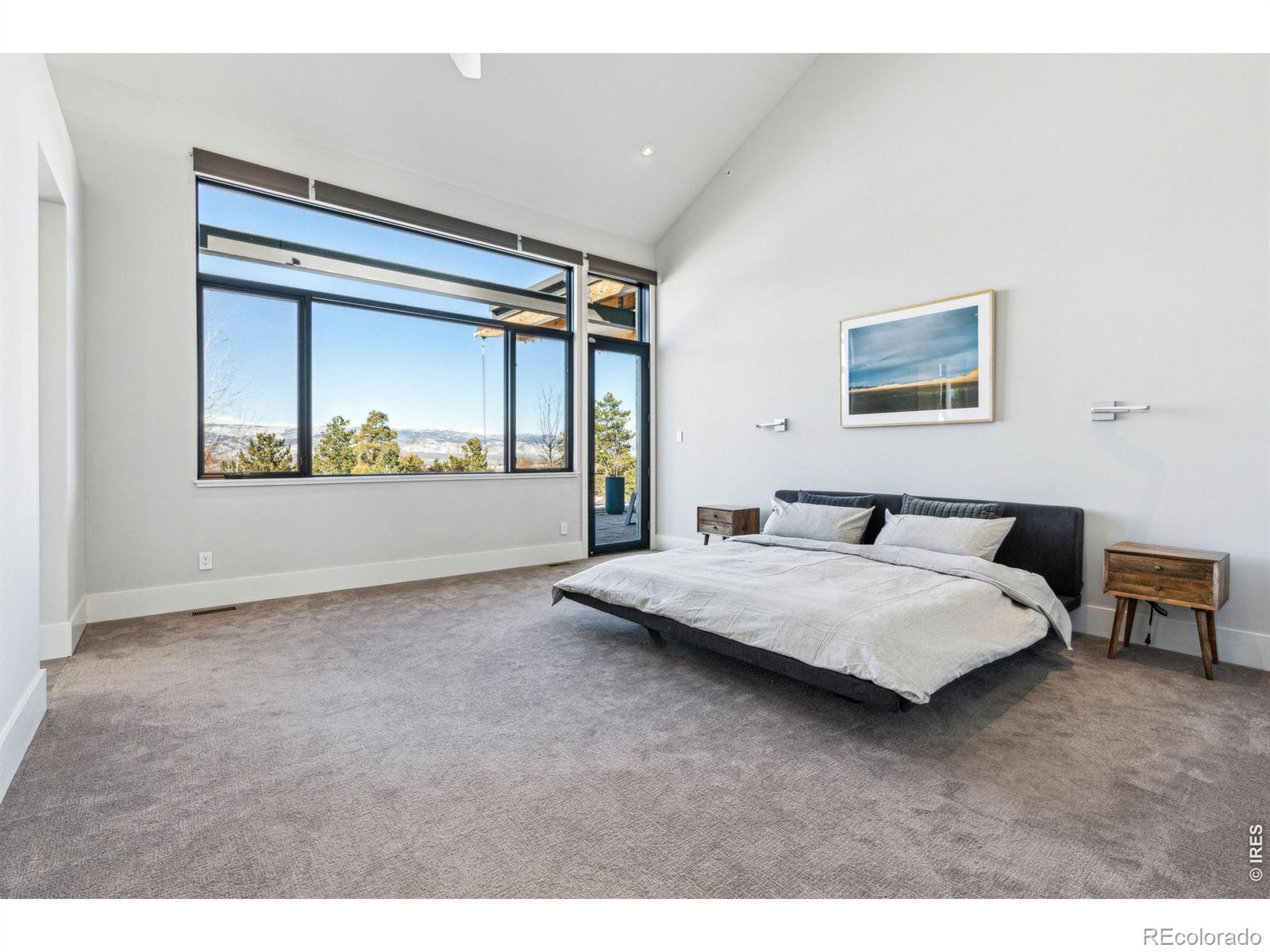635 Paragon Drive