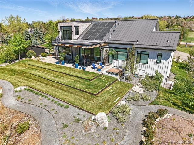 635 Paragon Drive