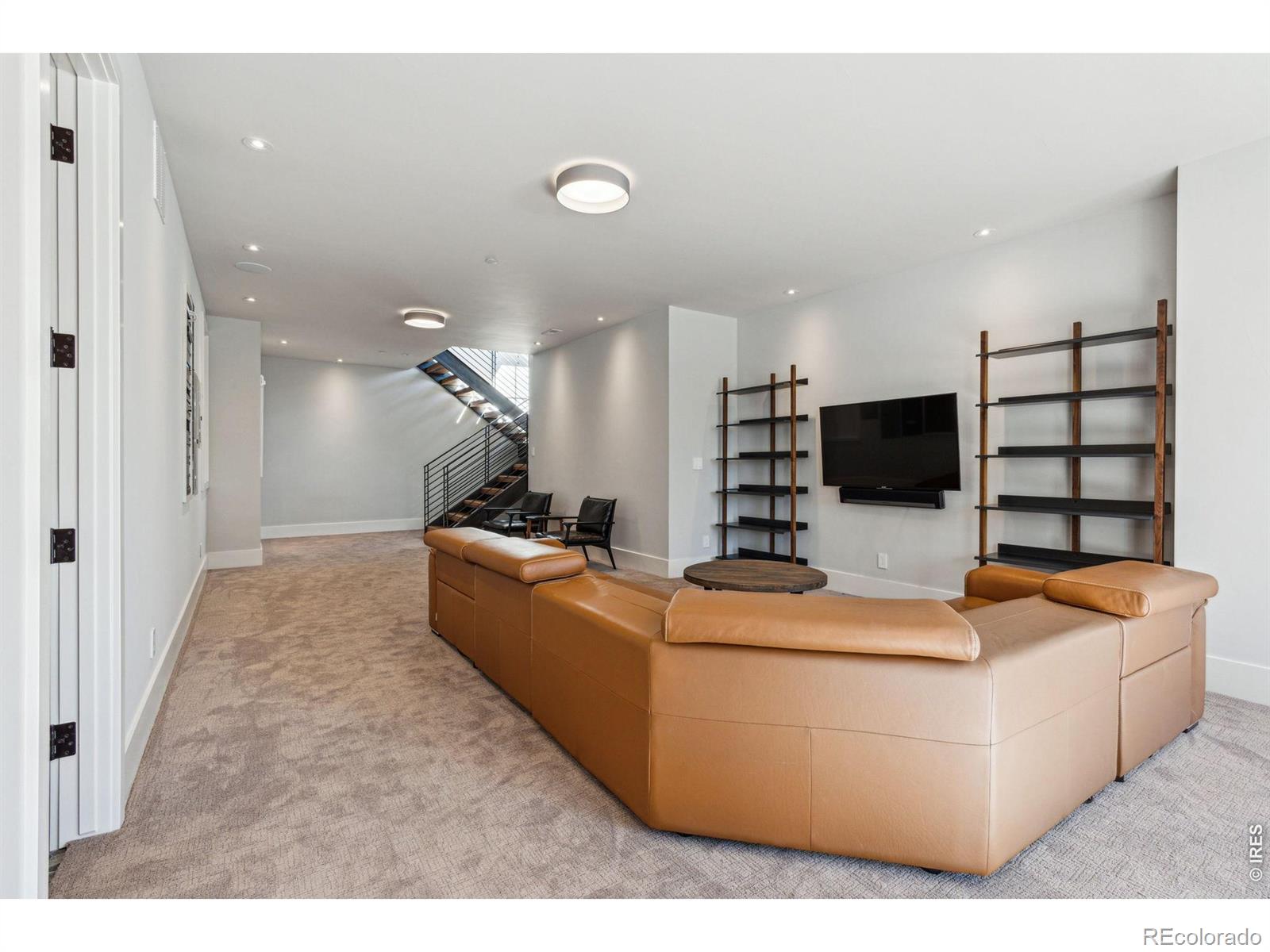 635 Paragon Drive