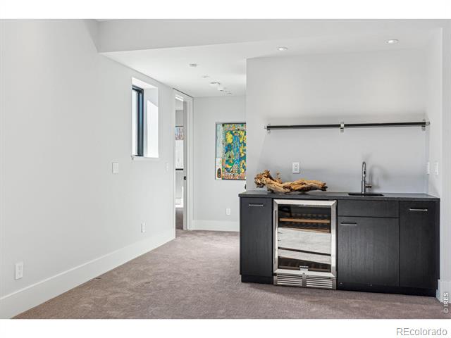 635 Paragon Drive