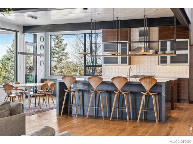 635 Paragon Drive