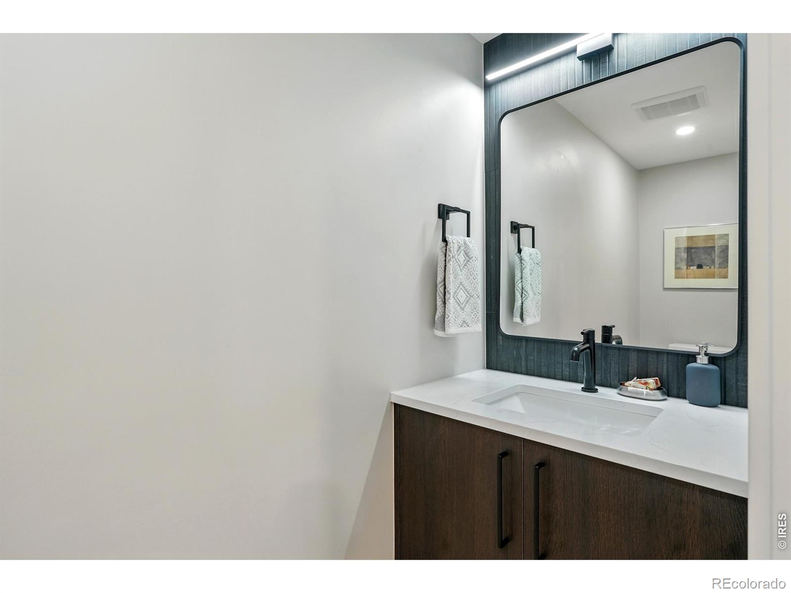 2860 Table Mesa Drive