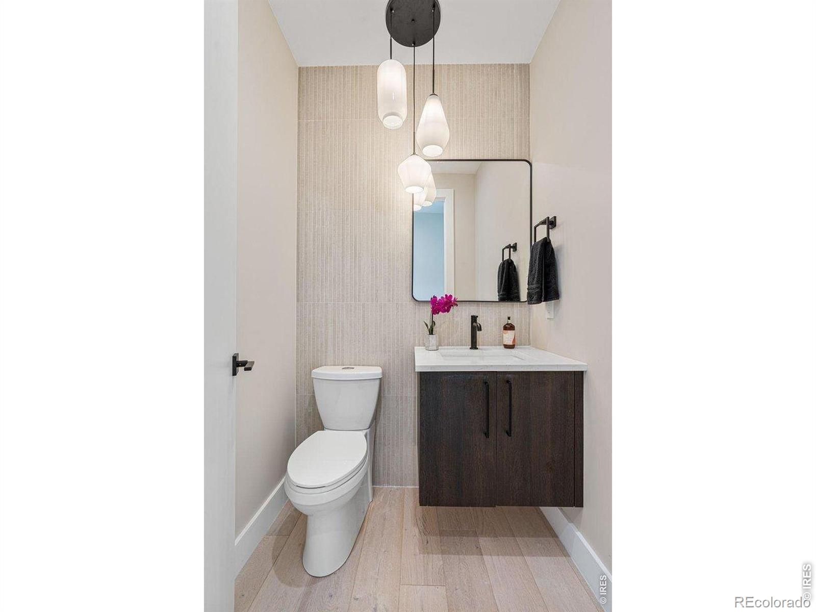 2860 Table Mesa Drive