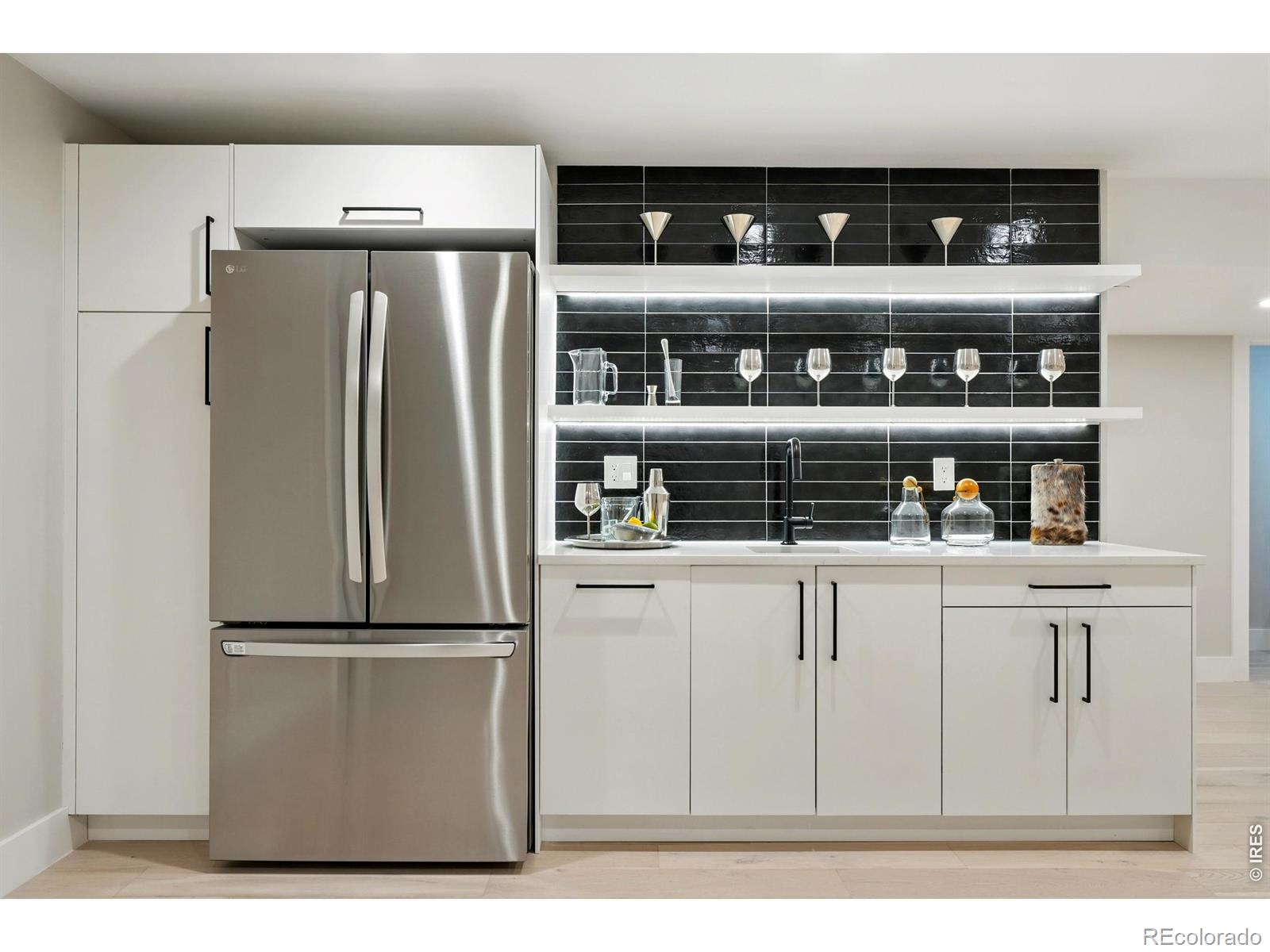 2860 Table Mesa Drive