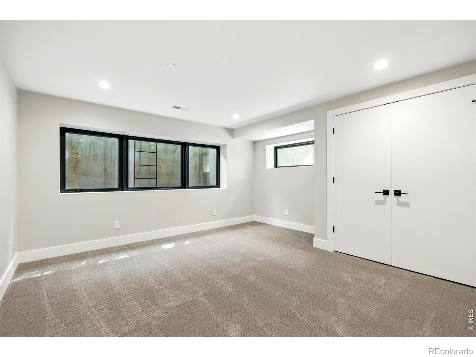 2860 Table Mesa Drive