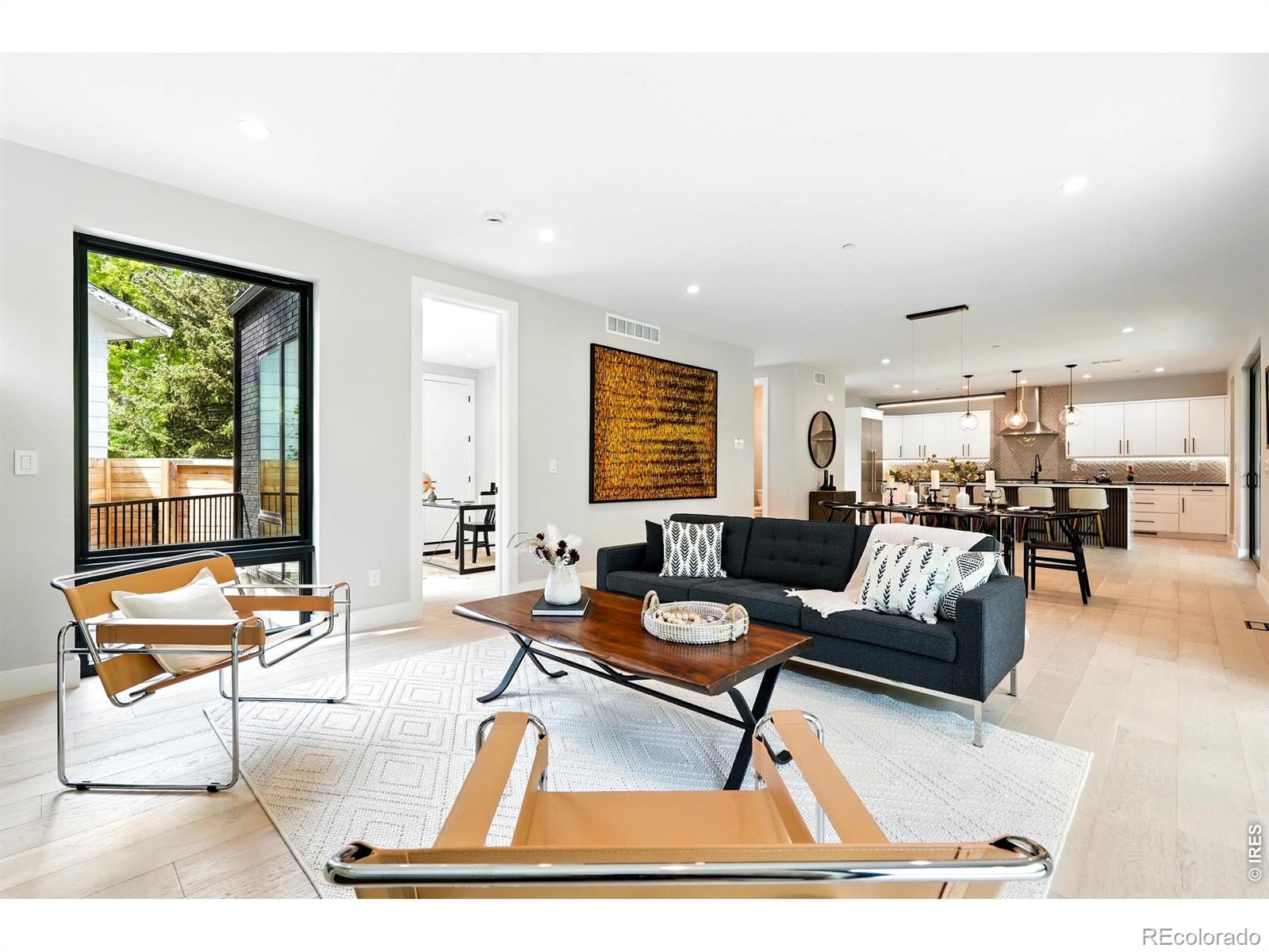 2860 Table Mesa Drive