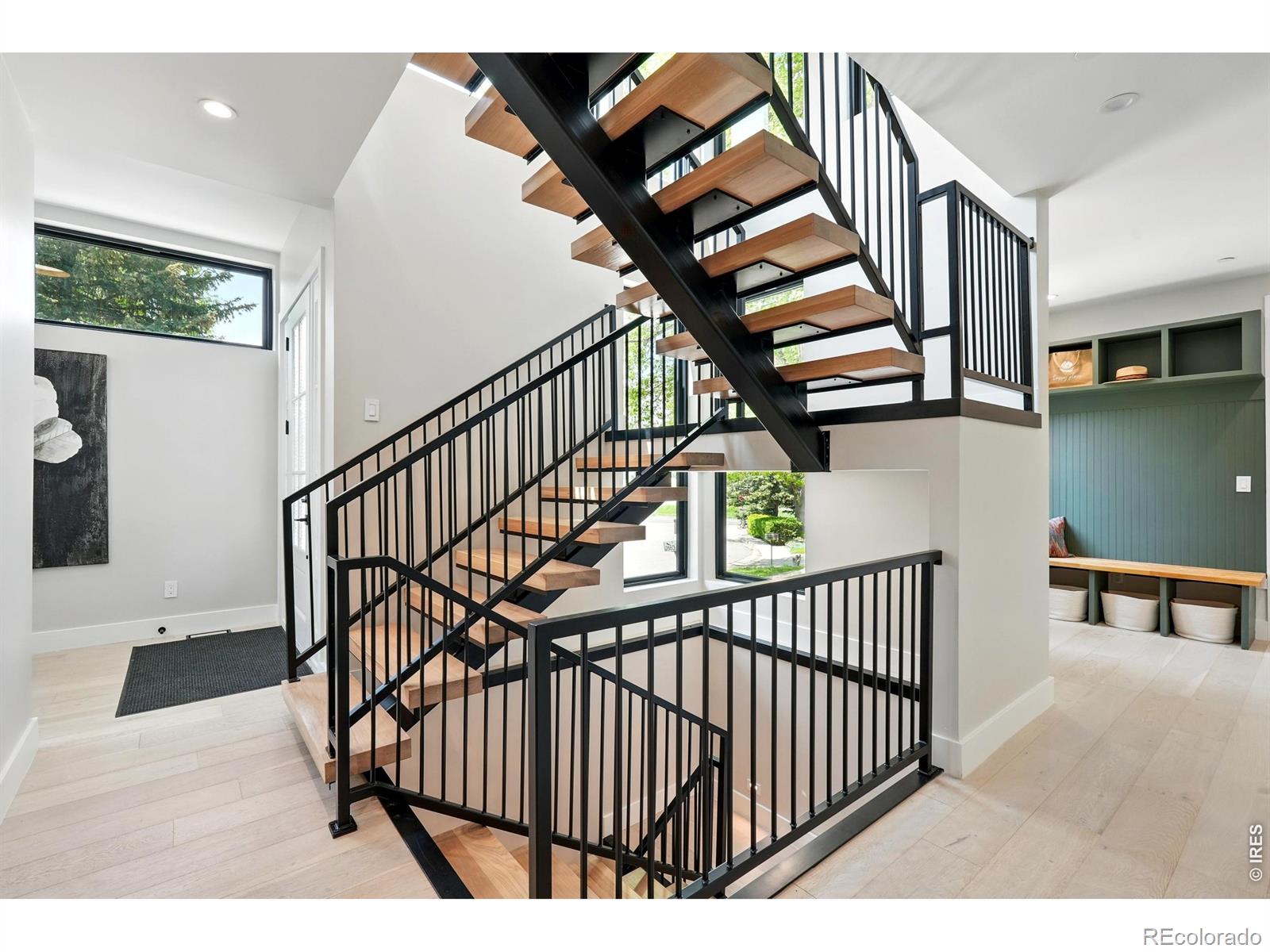 2860 Table Mesa Drive