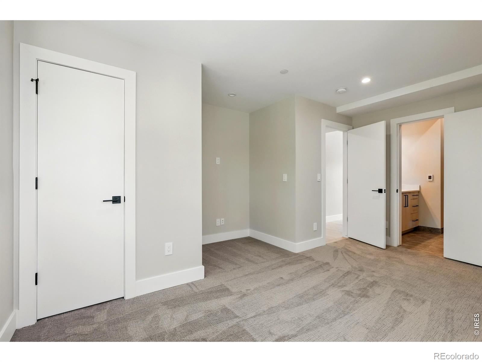 2860 Table Mesa Drive