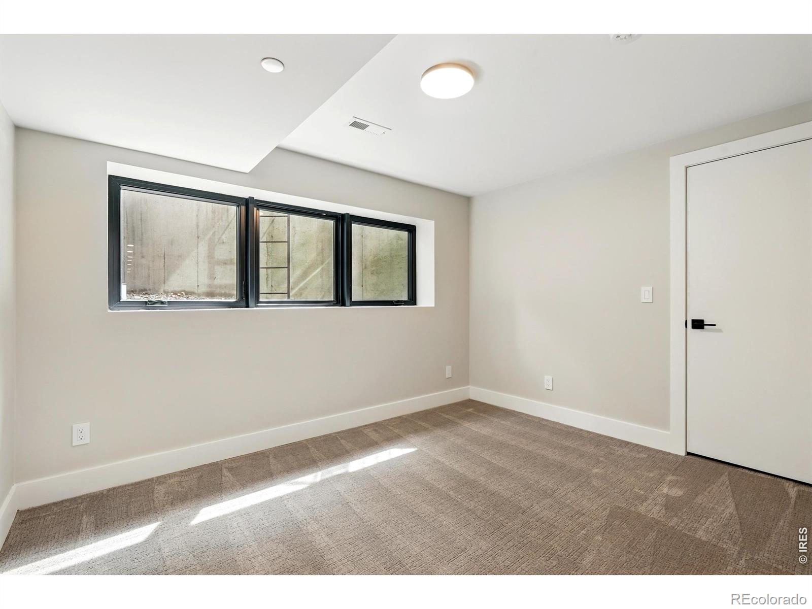 2860 Table Mesa Drive