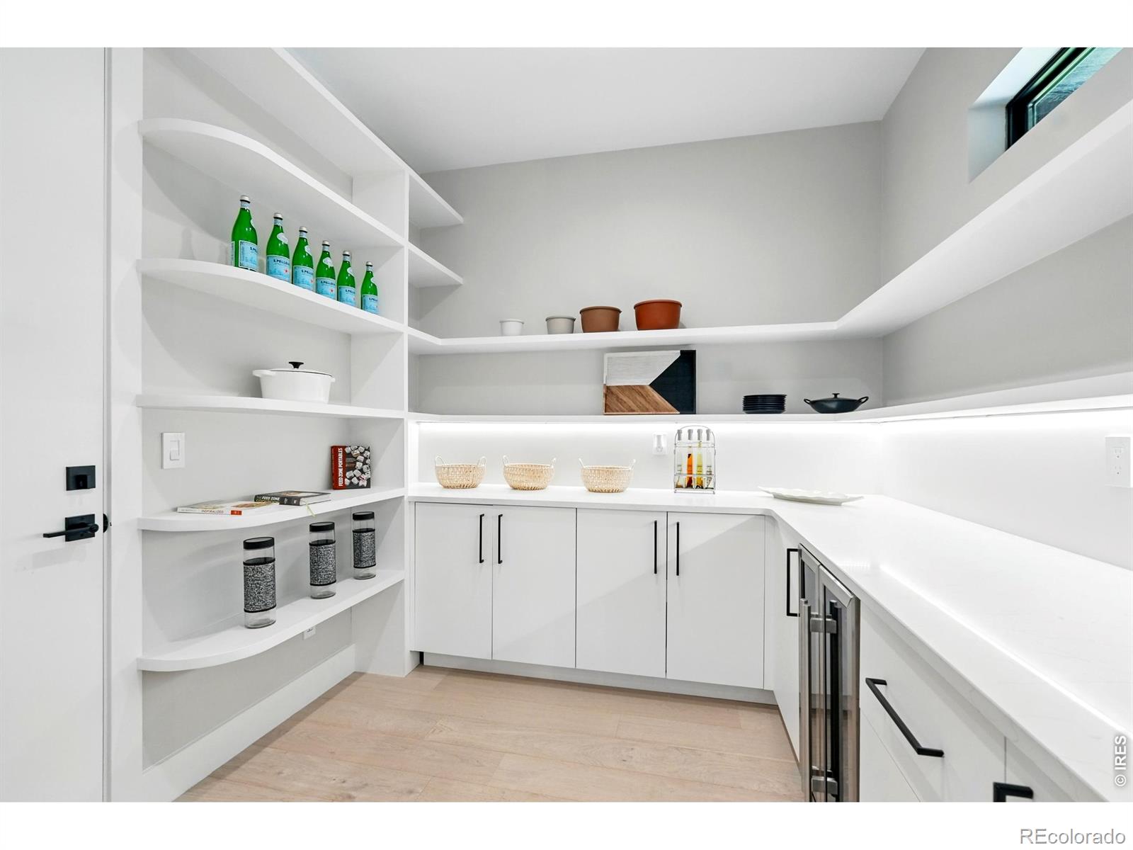 2860 Table Mesa Drive