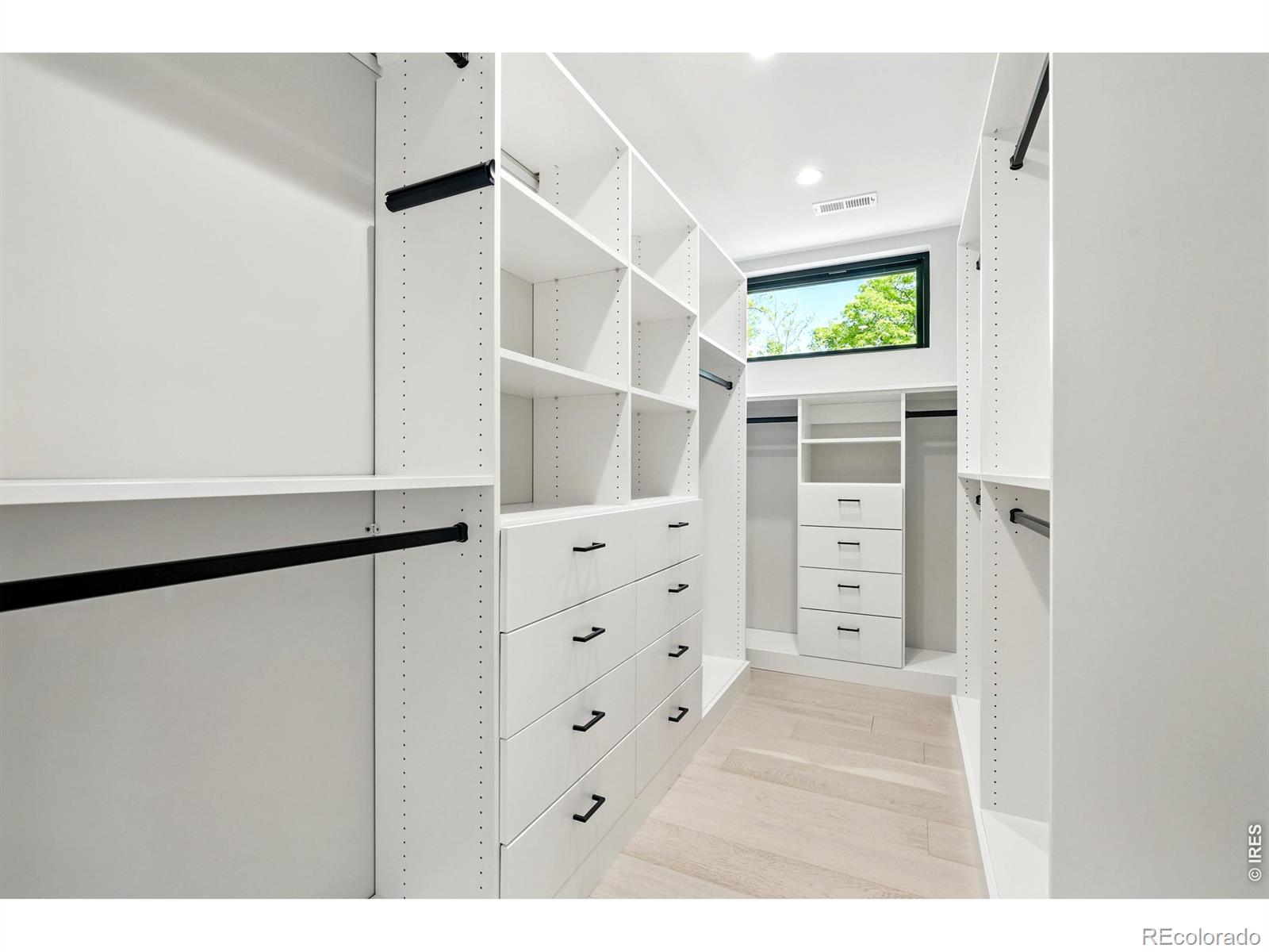 2860 Table Mesa Drive