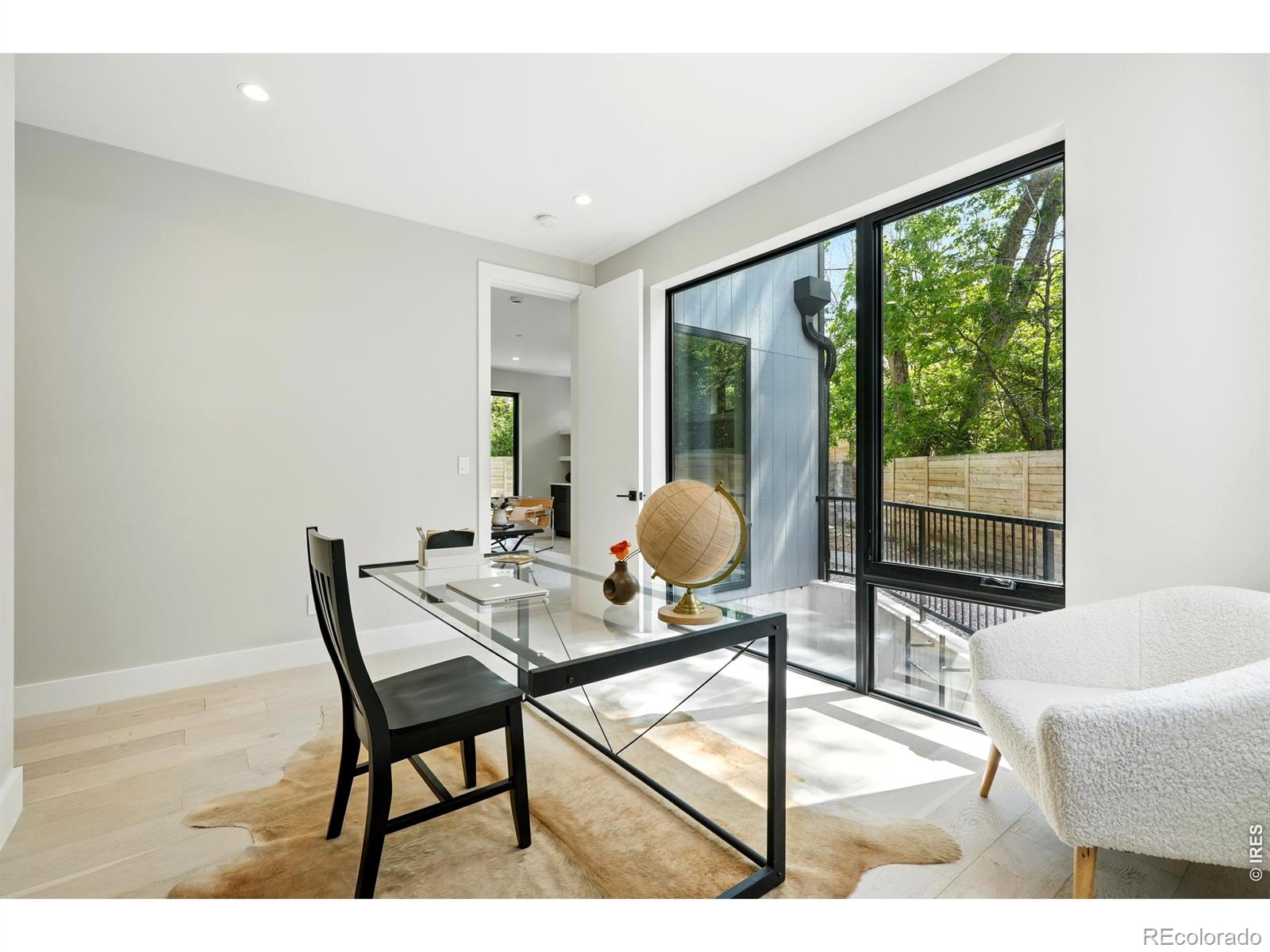 2860 Table Mesa Drive