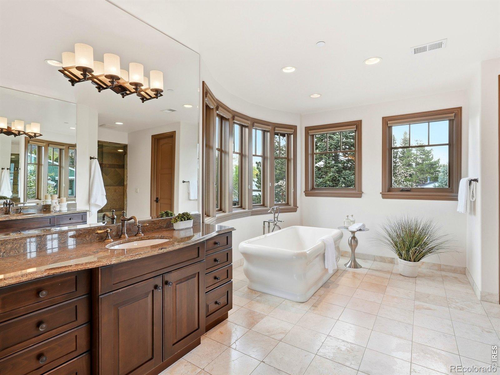1285 Meadow Place
