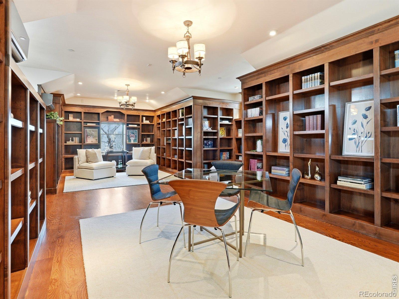 1285 Meadow Place