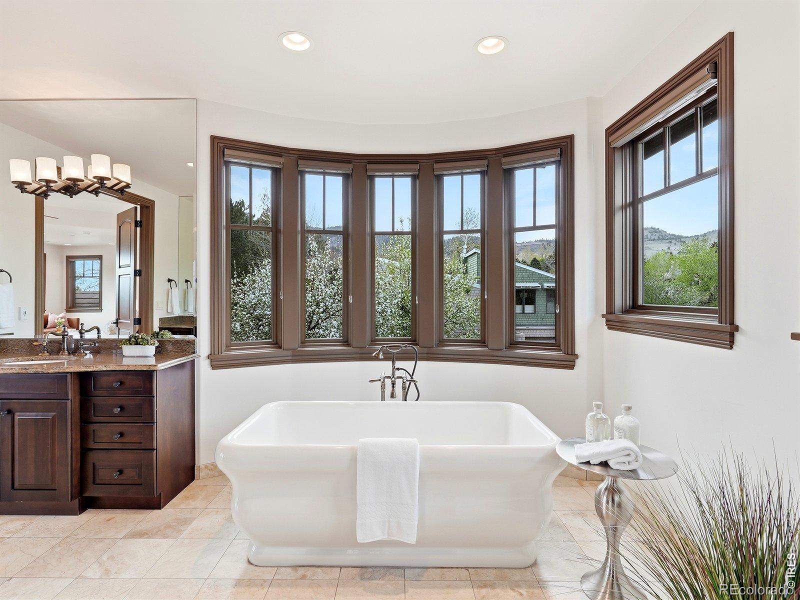 1285 Meadow Place