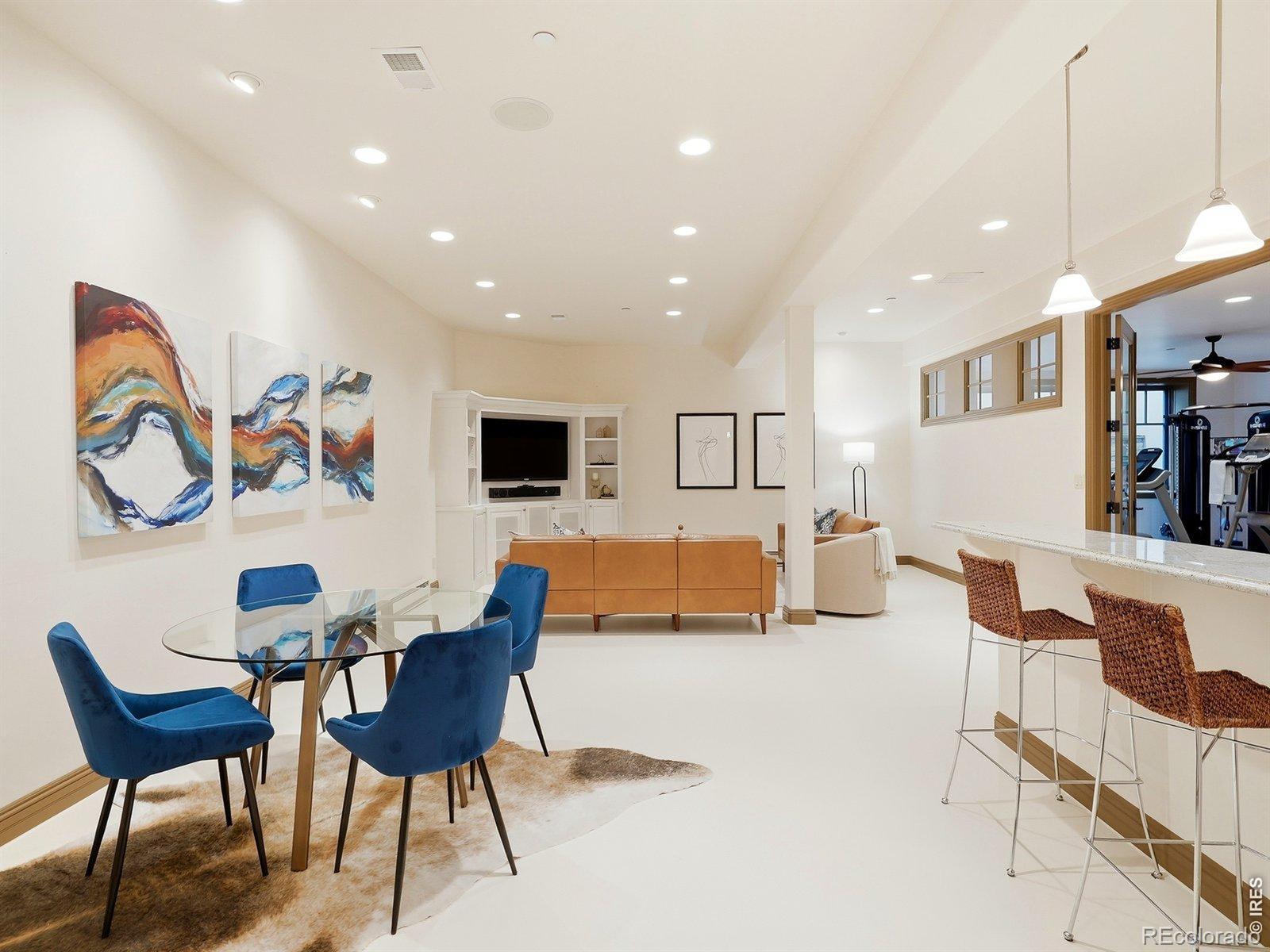 1285 Meadow Place