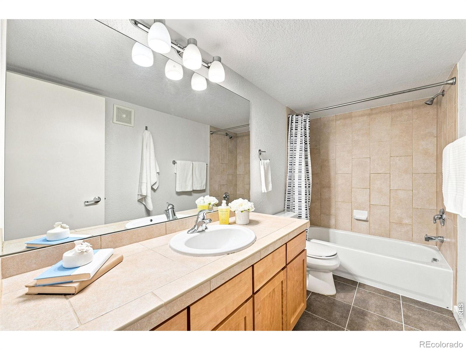 2830 E College Avenue Unit: 306
