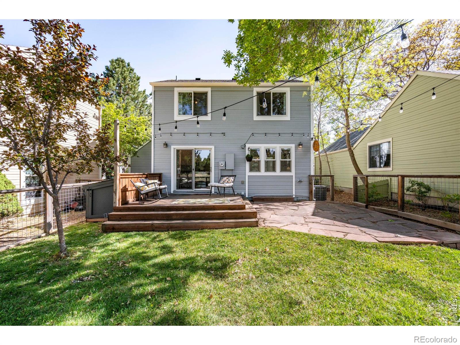 209 W Sycamore Lane