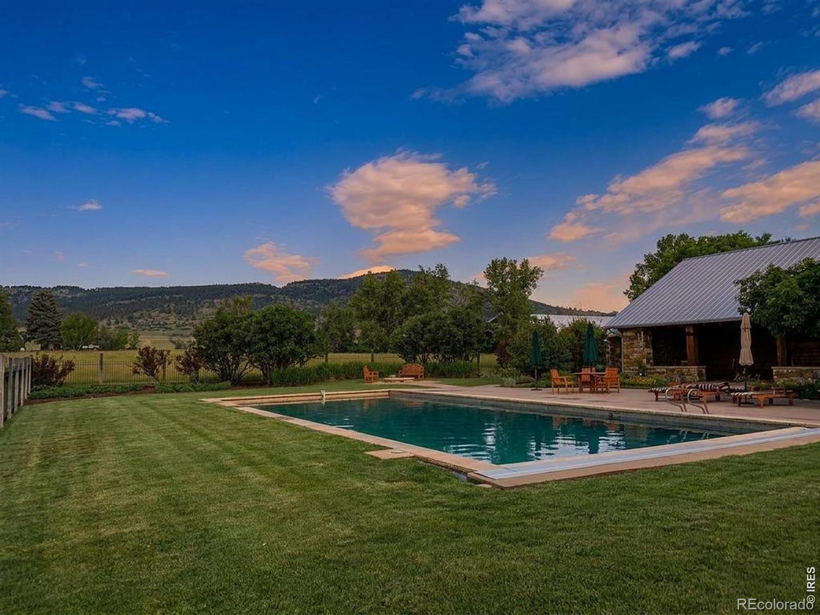 4930 Caribou Springs Trail