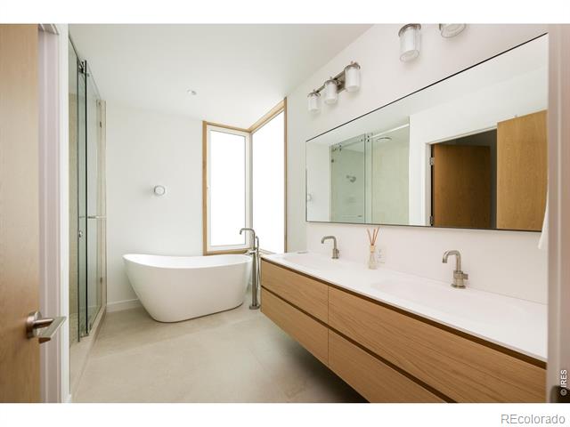 1750 Sunset Boulevard