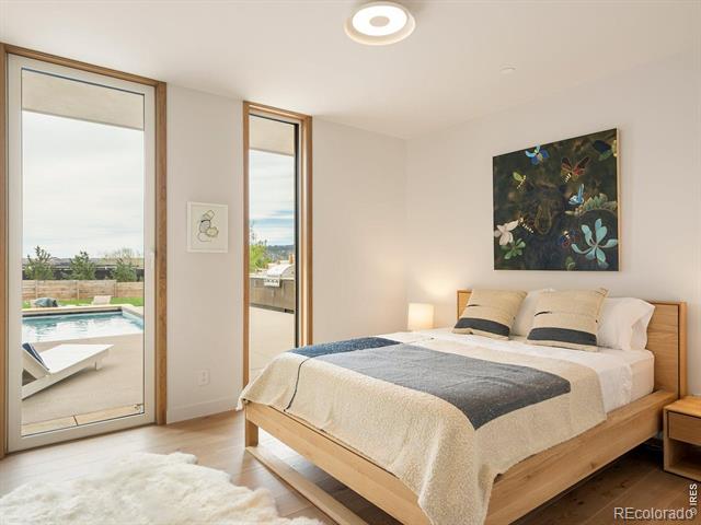 1750 Sunset Boulevard