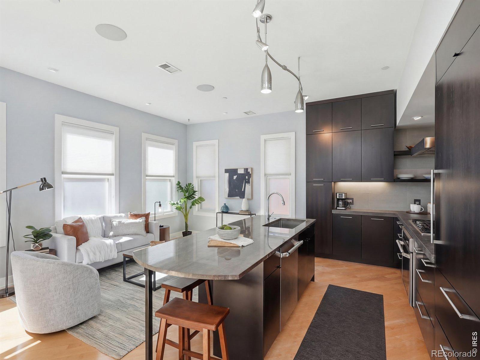 2336 Spruce Street Unit: 5