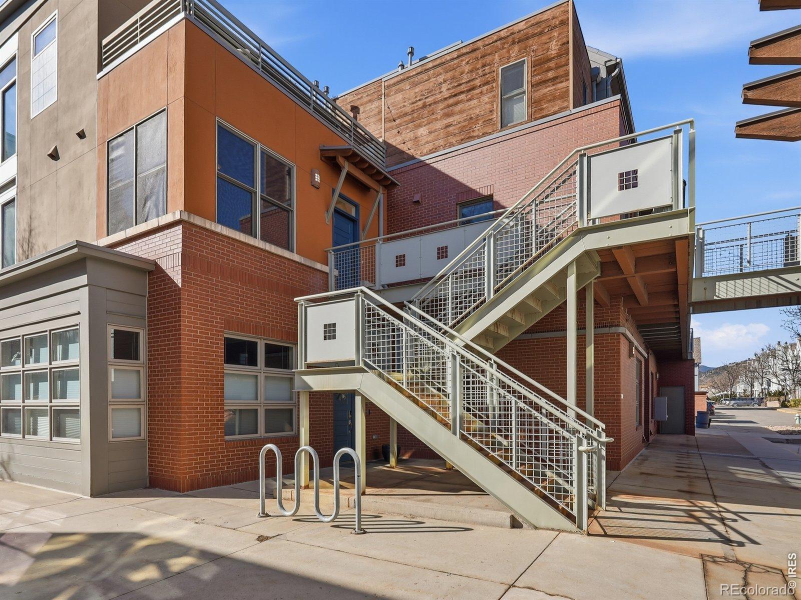 2336 Spruce Street Unit: 5