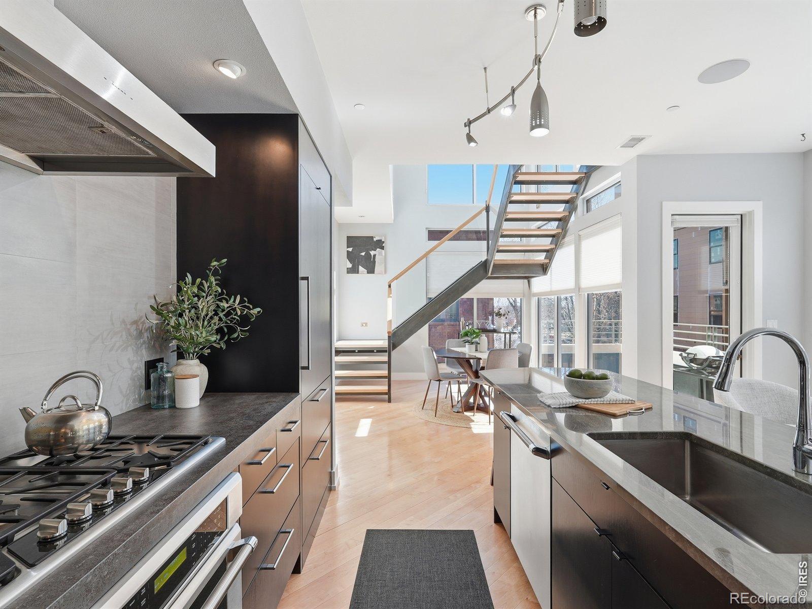 2336 Spruce Street Unit: 5
