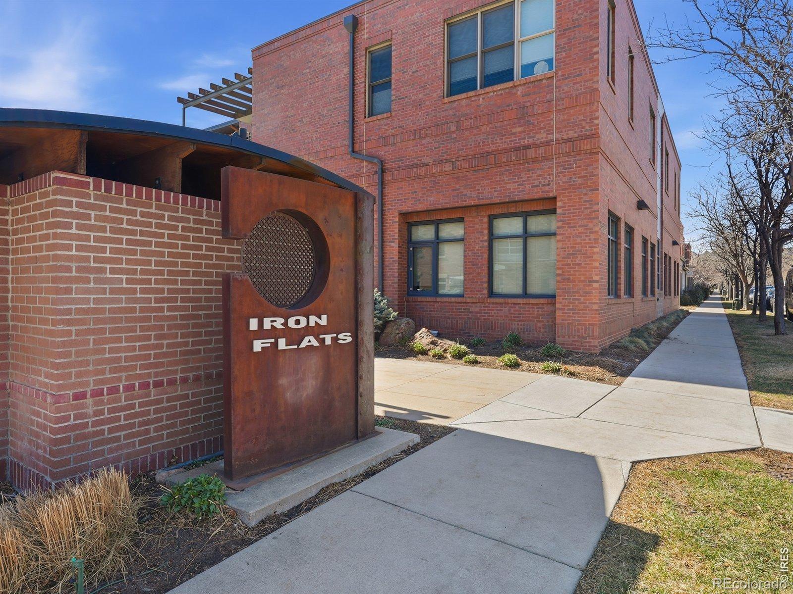 2336 Spruce Street Unit: 5