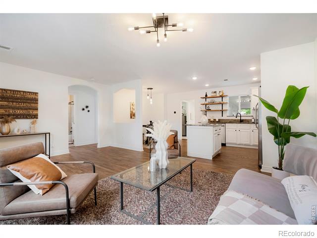 814 Baker Street